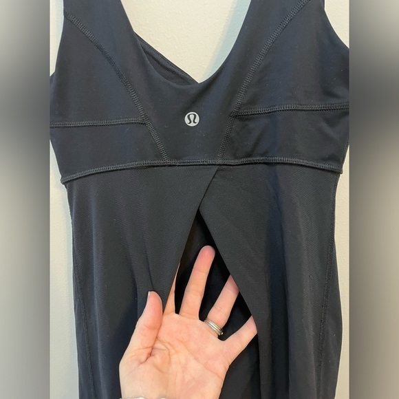 Black Run Tame Tank with Drawstring Hem Women’s 4 Lululemon Top - Picture 4 of 11